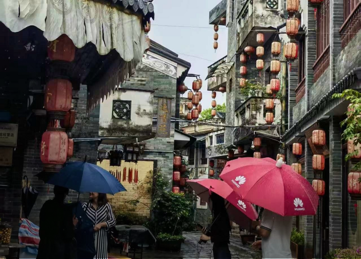 Mehr lesen zu „Technik, Tempo und Taifun: Das sind unsere Top 5 Take Aways aus China“